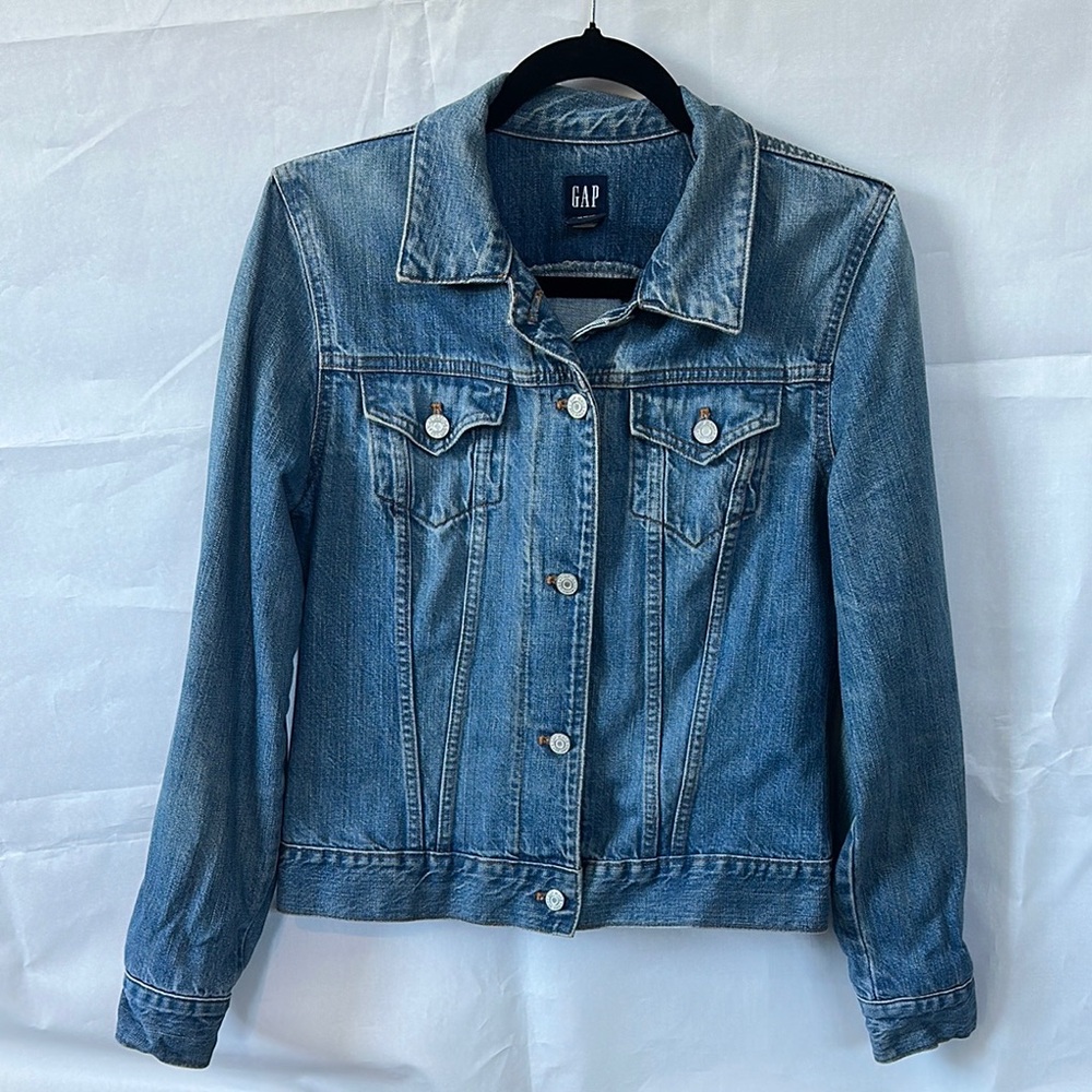 GAP Women's Blue Denim Jacket